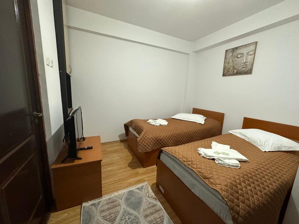 Casa Rustic Cazare Пітешть Екстер'єр фото